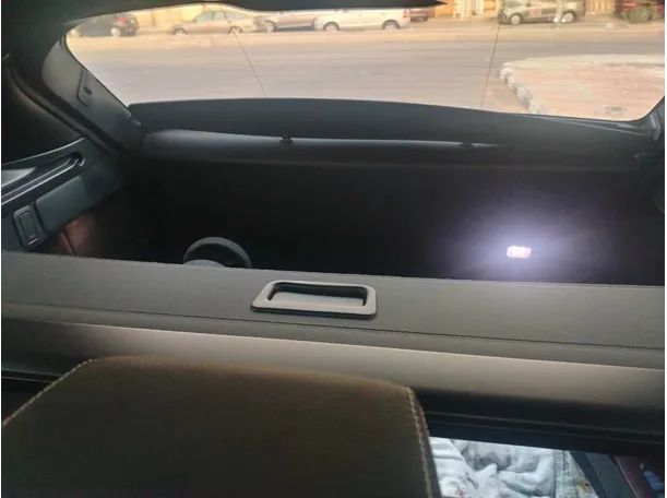 Car image 37