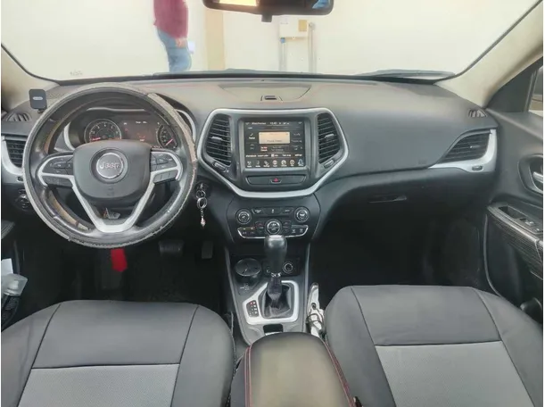 Car image 21
