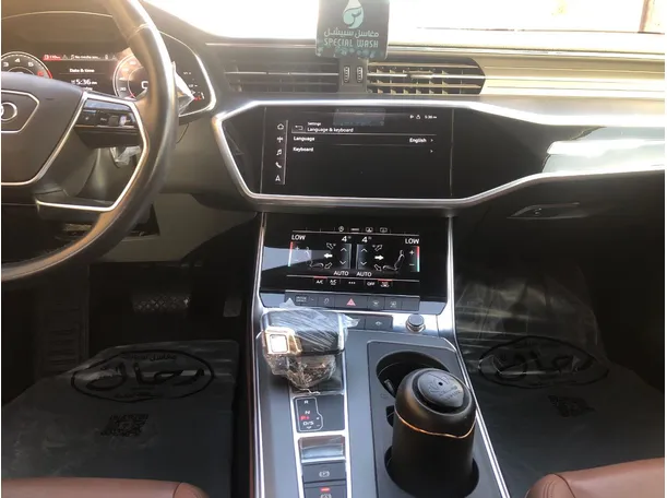 Car image 16