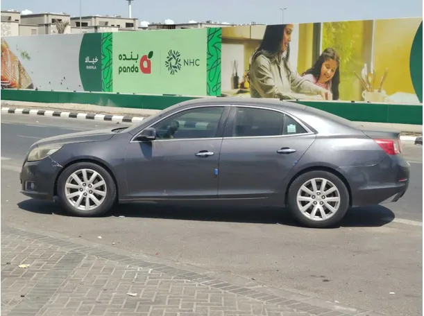 Car image 8