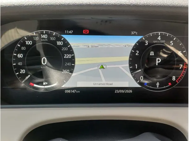 Car image 19