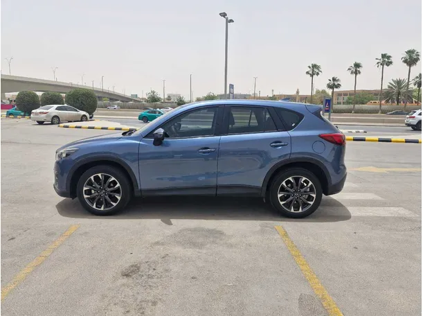 Car image 8