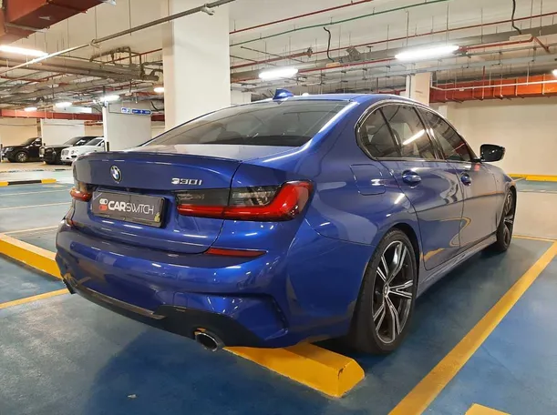 Car image 5