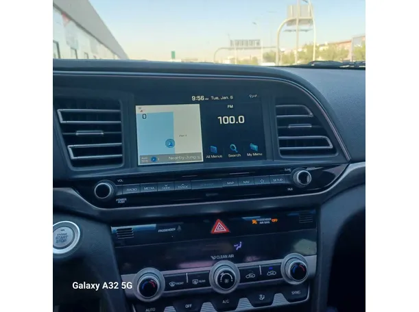 Car image 17