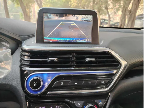 Car image 24
