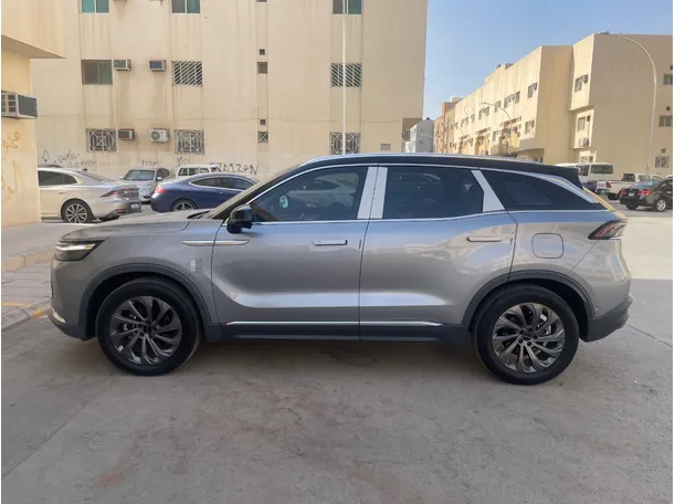 Car image 7