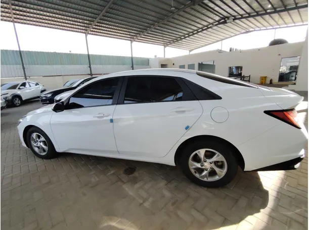 Car image 8
