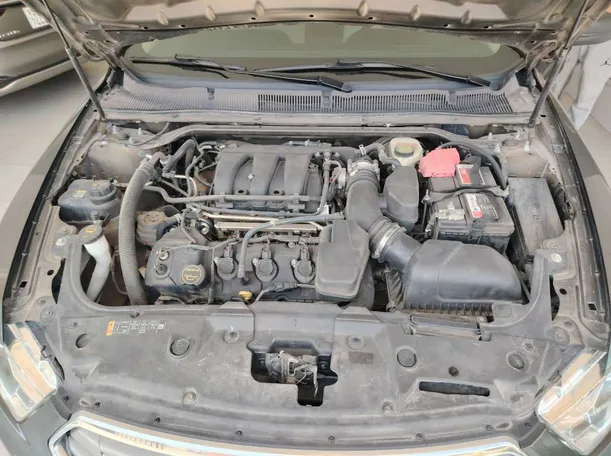 Car image 43