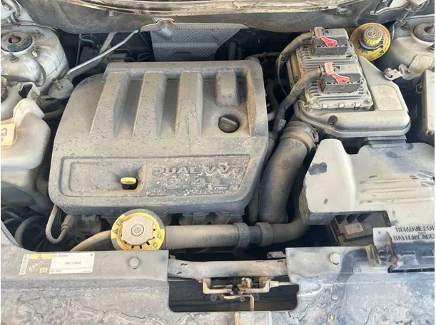 Car image 26
