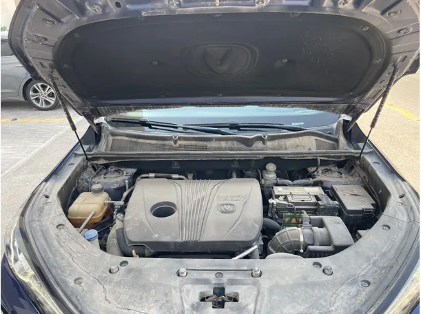 Car image 27