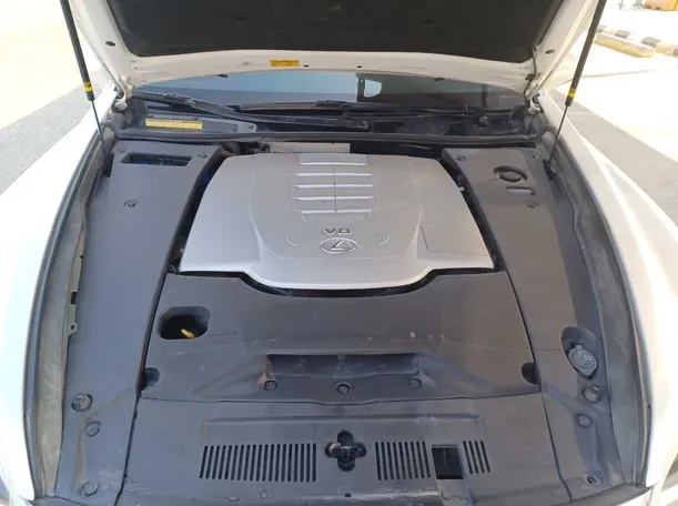 Car image 25