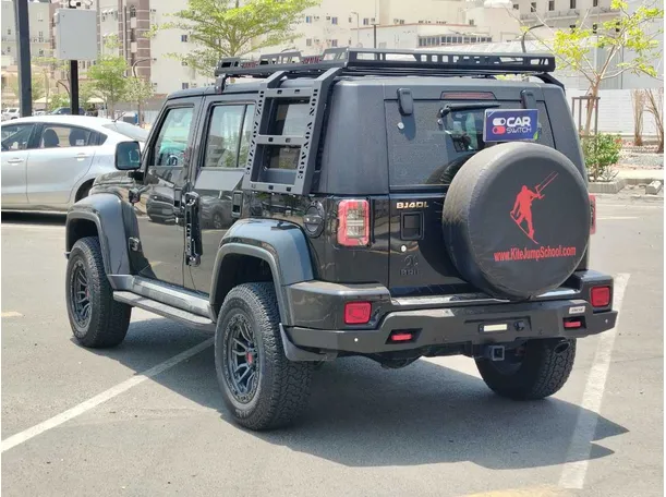 Car image 7