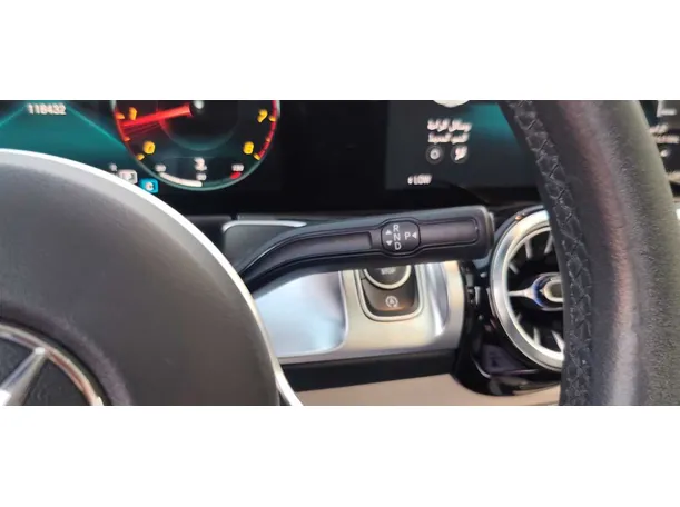 Car image 28