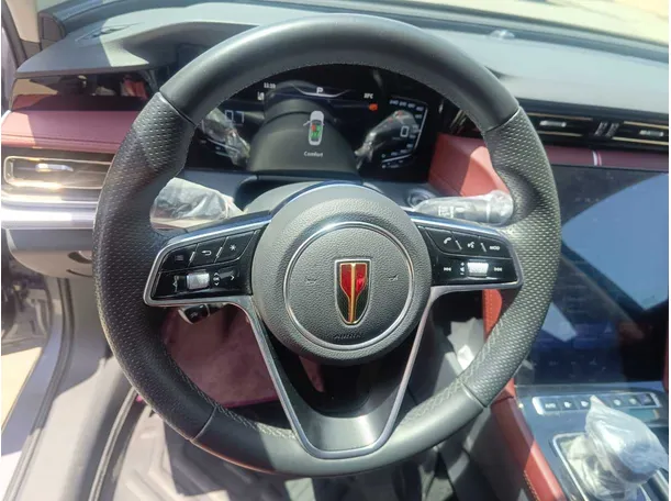 Car image 25