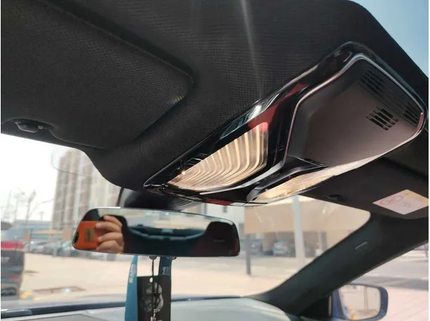 Car image 33