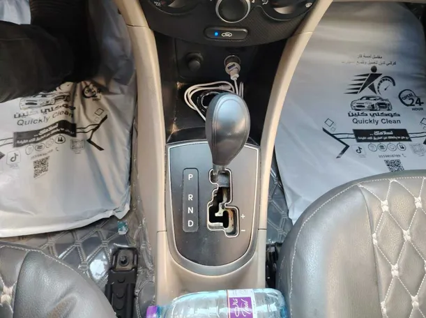 Car image 23