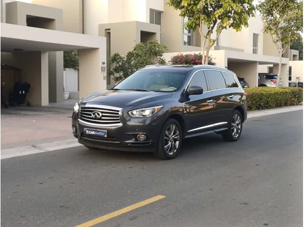 2013 Infiniti JX35 in Dubai