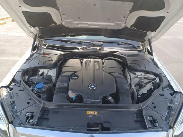 Car image 26
