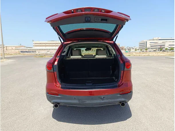 Car image 27
