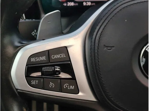 Car image 33