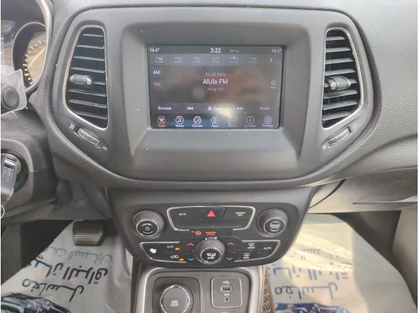 Car image 21