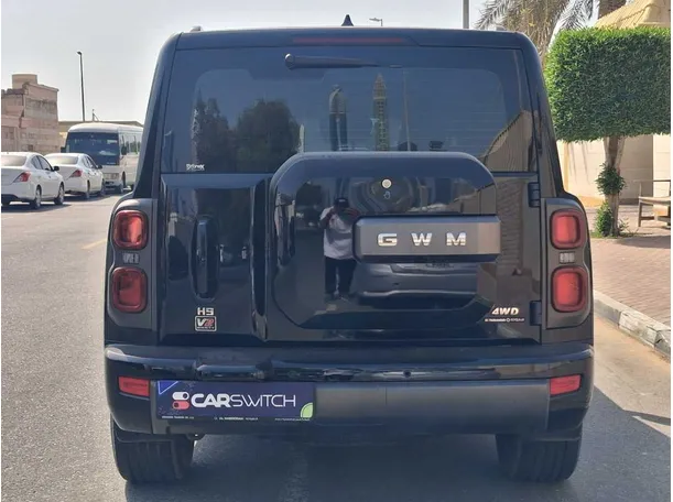 Car image 5
