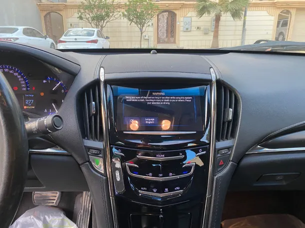 Car image 16
