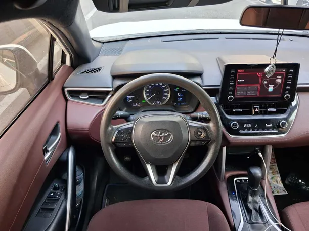 Car image 18