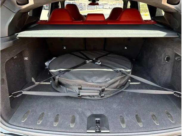 Car image 37