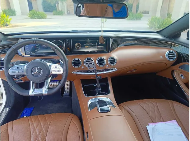 Car image 19