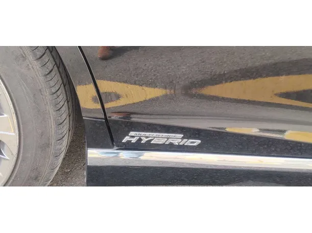Car image 27