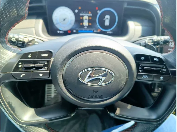 Car image 23