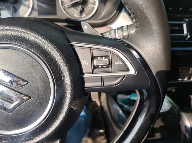 Car image 35