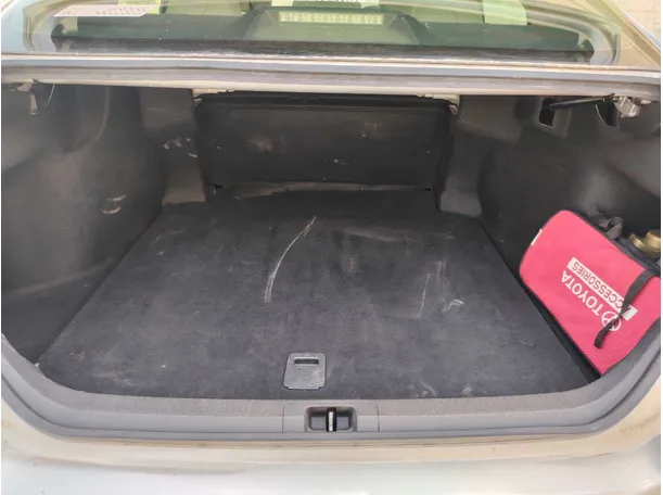 Car image 24