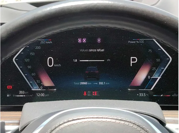 Car image 24