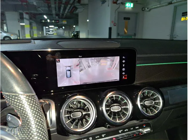 Car image 21