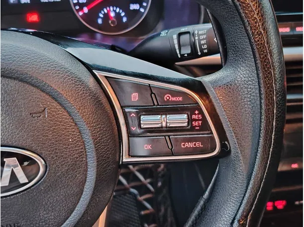 Car image 29