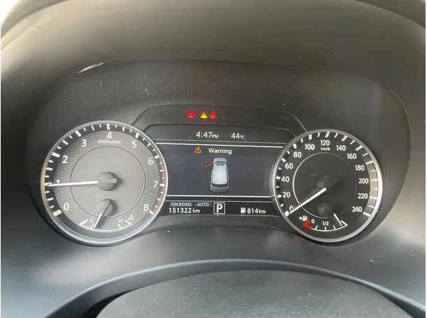 Car image 20