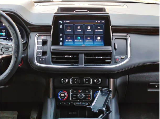 Car image 24