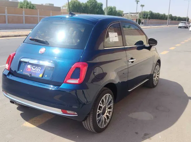 Car image 5