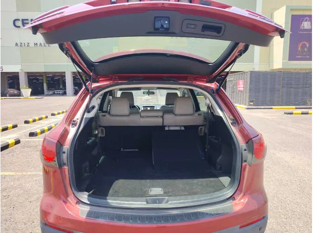 Car image 23