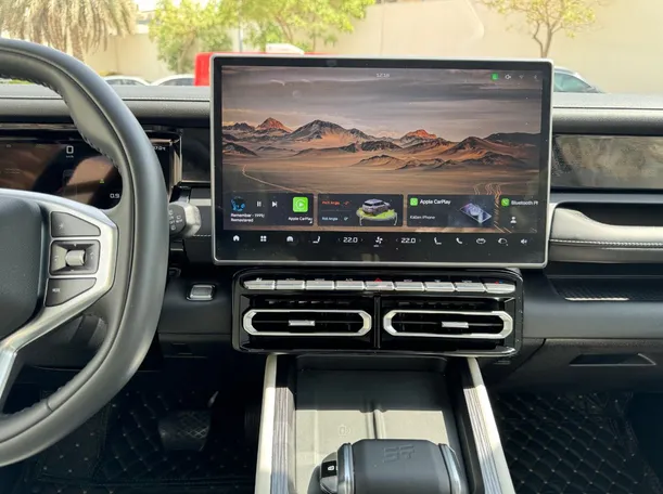 Car image 16