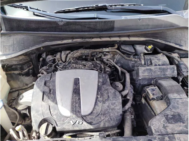 Car image 23