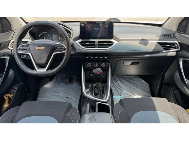 Car image 26