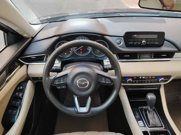 Car image 24