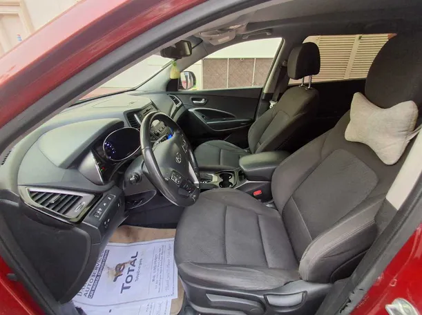 Car image 12