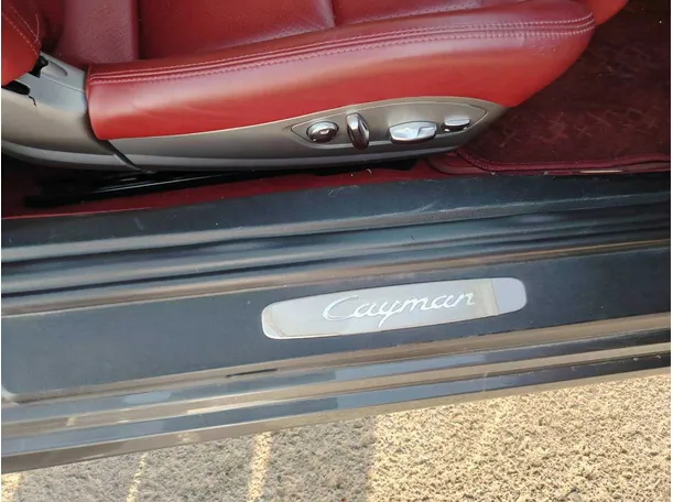 Car image 29