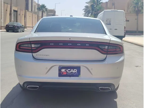 Car image 6