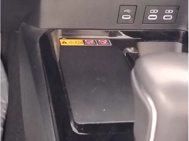 Car image 25