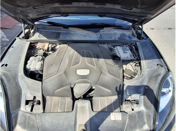 Car image 21